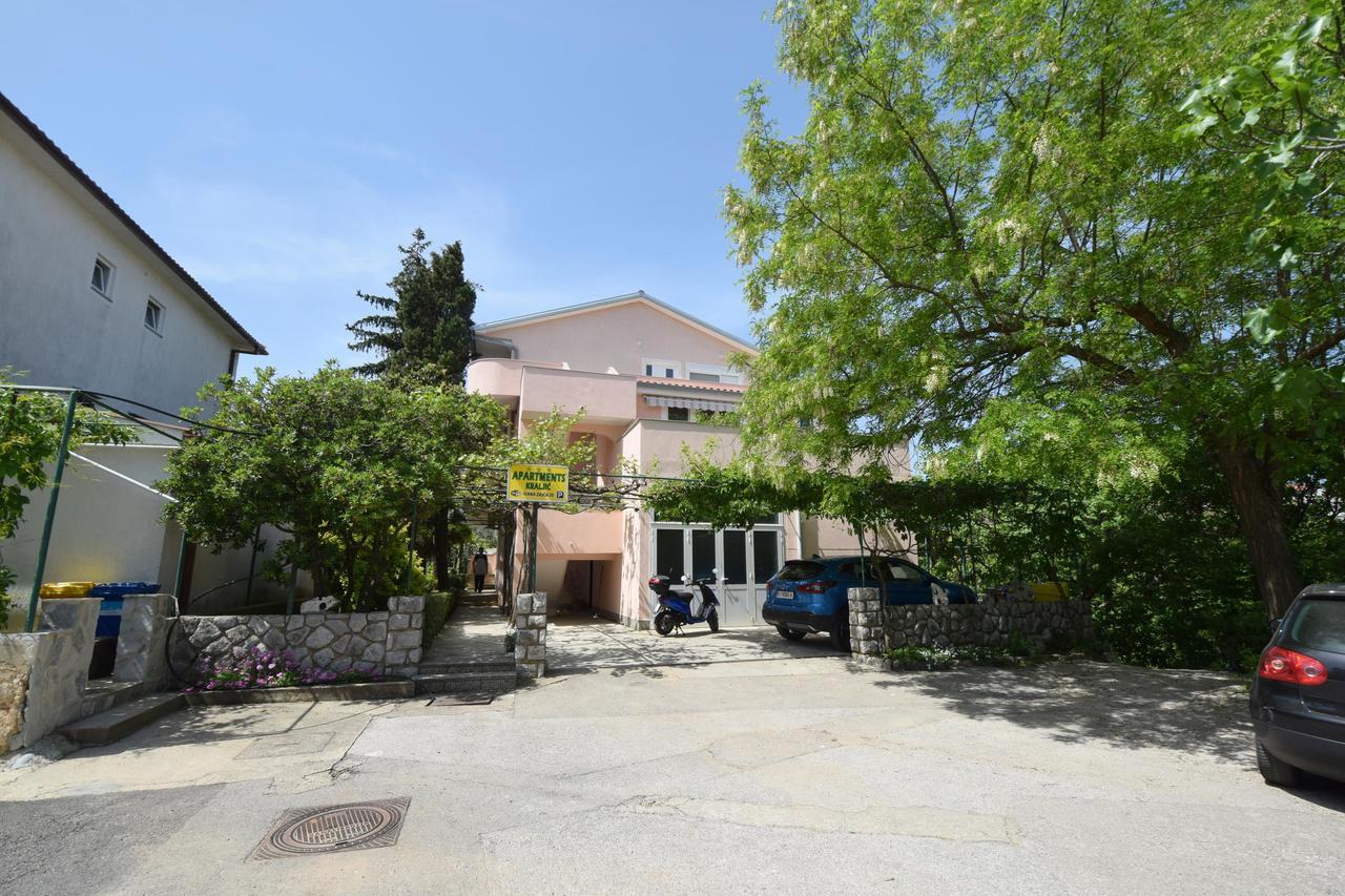 Apartments Kraljic Крк Екстер'єр фото