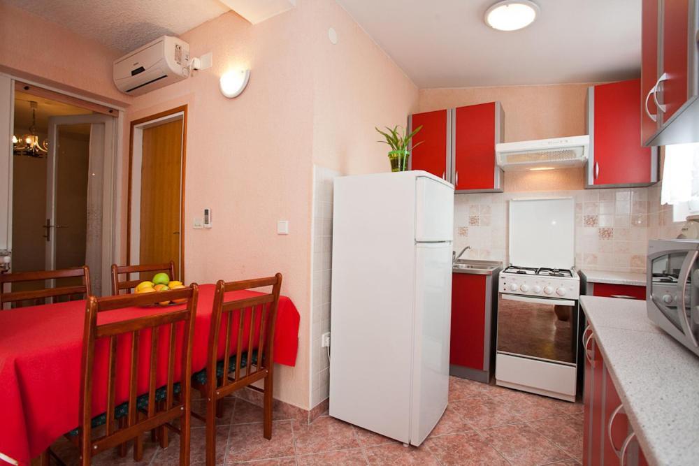 Apartments Kraljic Крк Екстер'єр фото