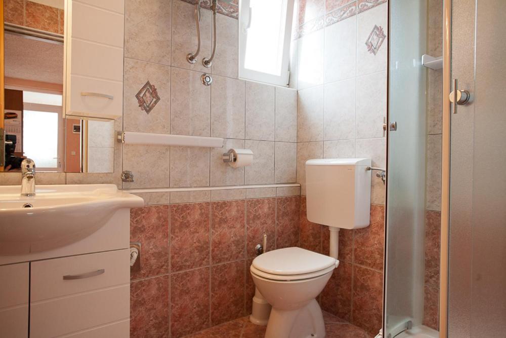 Apartments Kraljic Крк Екстер'єр фото
